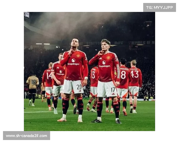 超级红魔回归！2024年曼联海报解析